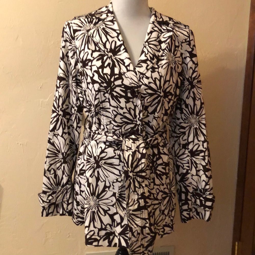Peck & Peck Weekend brown & white trench coat